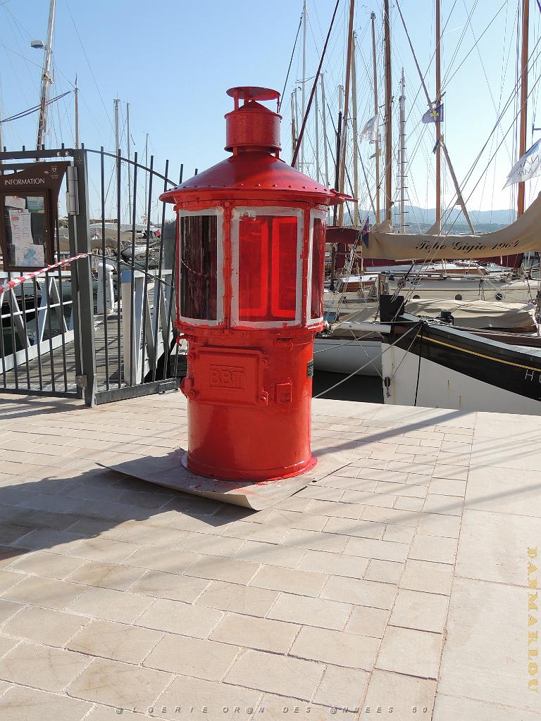 2024 11 02 EN FLANANT SUR SANARY (77).jpg